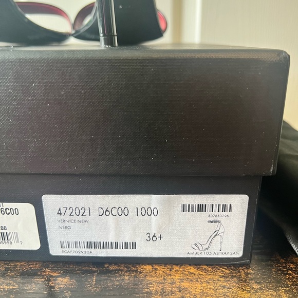 Great condition .. wore once ! Saint laurent amber strap sandal 6.5 - Picture 4 of 13